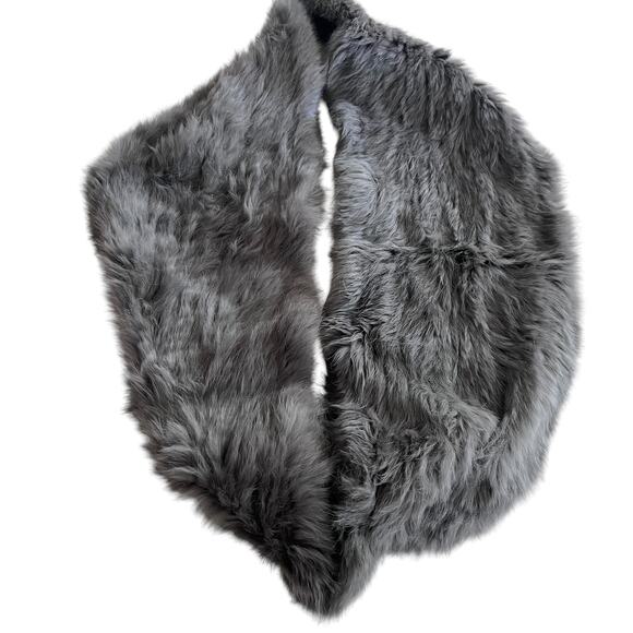Annabelle New York Real Rabbit Fur Gray Infinity Scarf - Picture 1 of 6